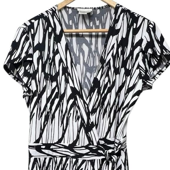 Donna Morgan Black White Print Short Sleeve True Wrap Jersey Knit Dress Size 12 - Picture 4 of 4